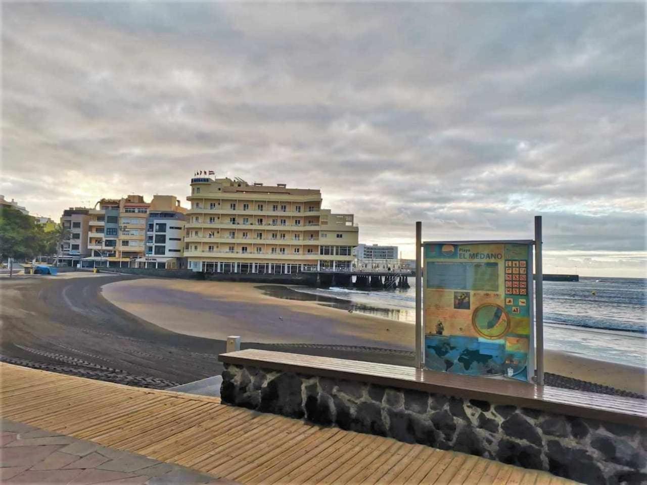Apartamento Rentenerife Sand & Sea El Medano ภายนอก รูปภาพ